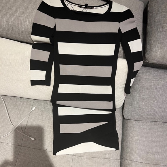 BCBG bodycon short sexy dress small// PRICE DROP 85$ - Picture 2 of 8